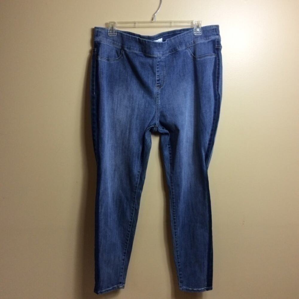 Lane Bryant signature fit High-rise jegging. Stretch. Size 22.